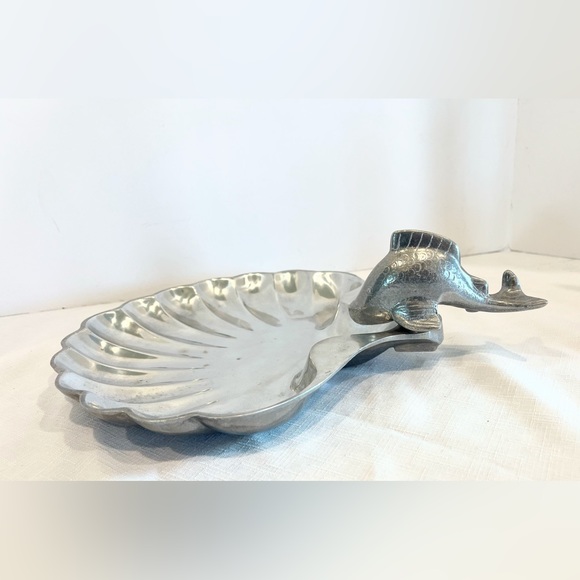 Pewtarex Serving Platter Scallop Shell and Fish Handle - Picture 9 of 13